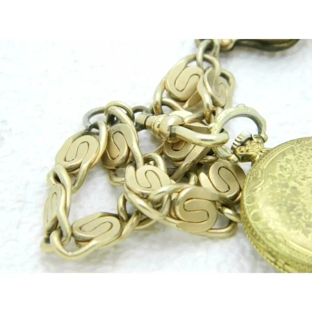 Vintage Cardow Art Nouveau Style Winding Swiss Made 17 Jewel Pocket Watch FOB